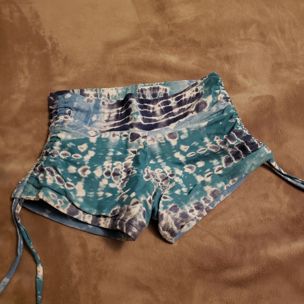 Liquido omstar shorts